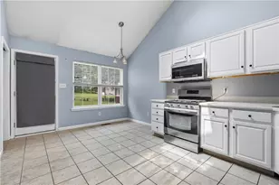 1040 Timberidge Ln, Lower Macungie Township, PA 18106 - Photo 13