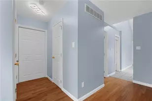 1040 Timberidge Ln, Lower Macungie Township, PA 18106 - Photo 15