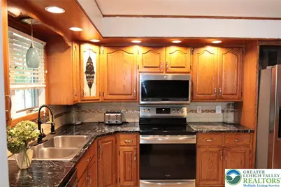 4468 Thebes Turn, Whitehall Township, PA 18052 - Photo 7