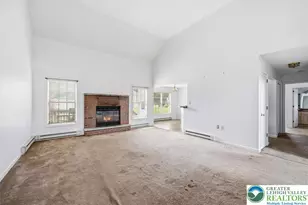 86 E Northpark Dr, Middle Smithfield, PA 18302 - Photo 9