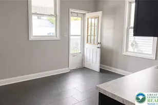 622 Locust, Bethlehem City, PA 18018 - Photo 5