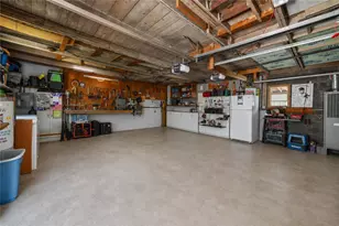 934 S Main St, Washington Twp, PA 18013 - Photo 5