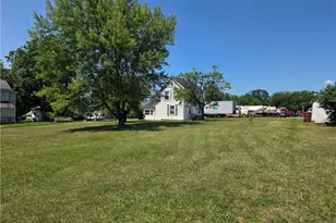 5166 Springmill Rd, Whitehall Township, PA 18052 - Photo 3