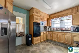 560 S Benner Ave, Fountain Hill Boro, PA 18015 - Photo 7
