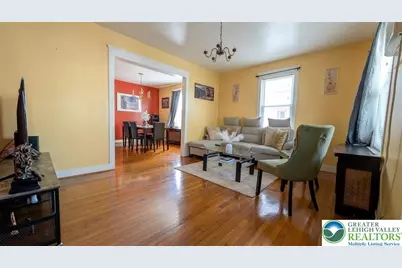 560 S Benner Avenue, Fountain Hill Boro, PA 18015 - Photo 5