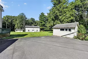 2882 Locust Ridge Rd, Tobyhanna Twp, PA 18347 - Photo 13