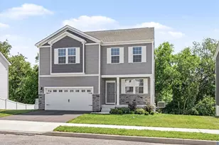 321 Knollwood Dr, Easton, PA 18040 - Photo 1