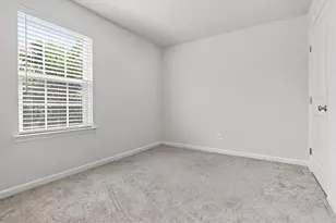 321 Knollwood Dr, Easton, PA 18040 - Photo 27