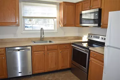 1604 Shenandoah Court, South Whitehall Township, PA 18104 - Photo 3