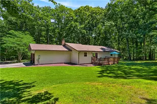 400 Ridge Cir, Barrett Twp, PA 18326 - Photo 7