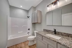 525 Harrison Ave, Scranton City, PA 18510 - Photo 7