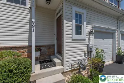 991 King Way, Upper Macungie Township, PA 18031 - Photo 3