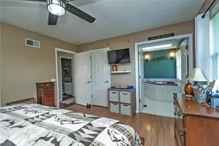 70 Carolee Ln, Upper Mt Bethel Twp, PA 18013 - Photo 11