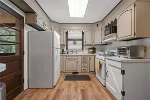 548 Benner Ave, Fountain Hill Boro, PA 18015 - Photo 3