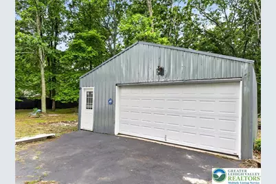 229 Pocono Boulevard, Bushkill, PA 18324 - Photo 31