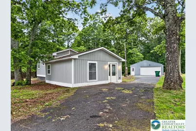 229 Pocono Boulevard, Bushkill, PA 18324 - Photo 1