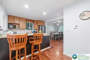 107 W Creek View Dr, Clifton Twp, PA 18424 - Photo 5