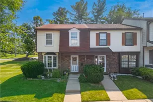 13 Lexington Ct, Easton, PA 18040 - Photo 3