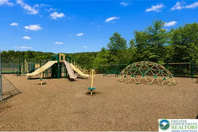 5218 E Woodbridge Drive, Lehman Twp, PA 18324 - Photo 47
