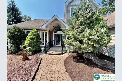 555 Eagle Drive, Middle Smithfield, PA 18302 - Photo 3