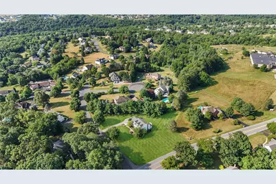 8348 Pheasant Run, Upper Macungie Township, PA 18051 - Photo 9