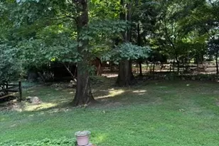 2045 Church Rd, Salisbury Township, PA 18015 - Photo 15
