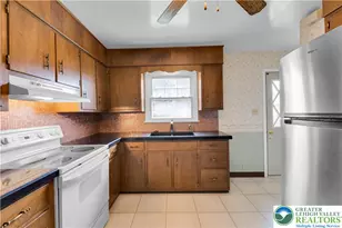 2609 Lynnhurst Dr, Bethlehem City, PA 18017 - Photo 13