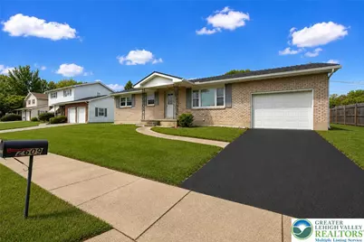 2609 Lynnhurst Drive, Bethlehem City, PA 18017 - Photo 1