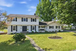 3146 Club Dr, Allentown City, PA 18103 - Photo 3
