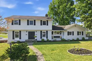 3146 Club Dr, Allentown City, PA 18103 - Photo 5