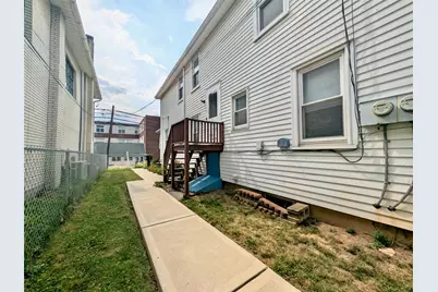 1083 Main Street #2nd Floor, Hellertown, PA 18055 - Photo 3