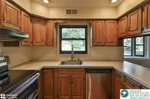 142 Aspen Dr, Upper Macungie Township, PA 18104 - Photo 17