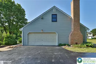 142 Aspen Dr, Upper Macungie Township, PA 18104 - Photo 3