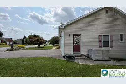 181 Rose Inn Avenue, Upper Nazareth, PA 18064 - Photo 13
