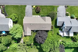 181 Rose Inn Ave, Upper Nazareth, PA 18064 - Photo 7