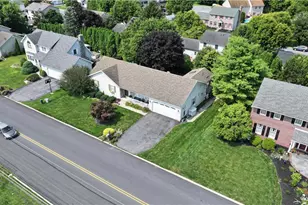181 Rose Inn Ave, Upper Nazareth, PA 18064 - Photo 5
