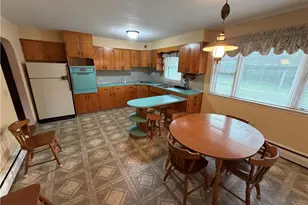 2662 Community Dr, Moore Township, PA 18014 - Photo 9
