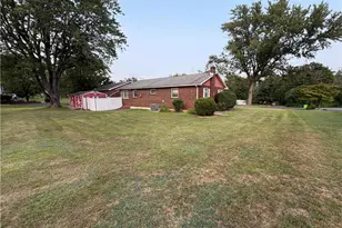 2662 Community Dr, Moore Township, PA 18014 - Photo 7