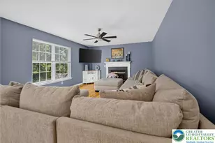 4130 Redbud Dr E, Whitehall Township, PA 18052 - Photo 7
