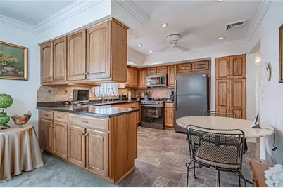 4252 Briarcliff Road, South Whitehall Township, PA 18104 - Photo 7