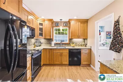124 Brookfield Drive, Macungie Boro, PA 18062 - Photo 3
