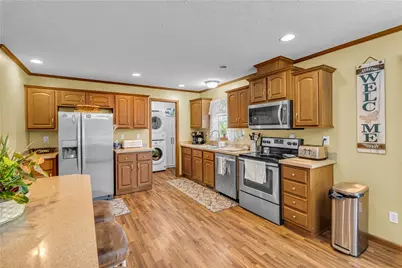 4452 W Mountain View Drive, Lehigh Township, PA 18088 - Photo 17