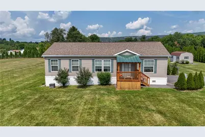 4452 W Mountain View Drive, Lehigh Township, PA 18088 - Photo 3