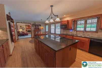 1039 Miriam Drive, Lower Macungie Township, PA 18049 - Photo 7