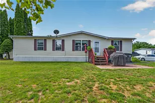 273 Pine Cone Ct, East Allen Township, PA 18014 - Photo 3