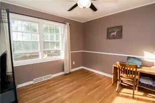 563 Longacre Dr, Lehigh Township, PA 18035 - Photo 11