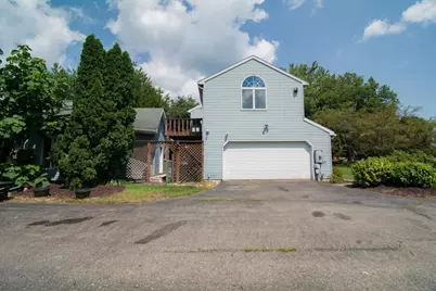 563 Longacre Drive, Lehigh Township, PA 18035 - Photo 5