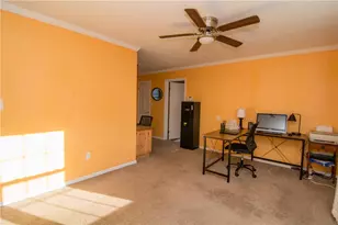 563 Longacre Dr, Lehigh Township, PA 18035 - Photo 15