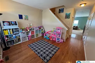 1081 Tudor Dr, Upper Macungie Township, PA 18031 - Photo 3