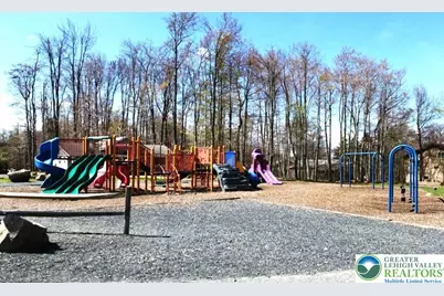 8466 Bumble Bee Way, Tobyhanna, PA 18466 - Photo 35